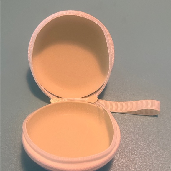 Hello Kitty Blue zip case - Picture 2 of 4